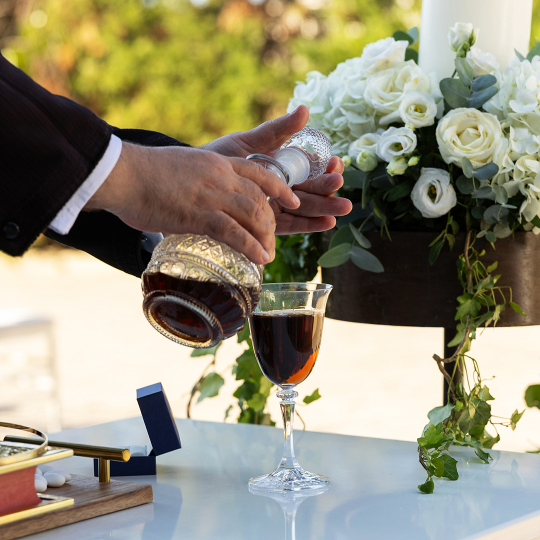 κτημα με εκκλησια στην Κηφισιά